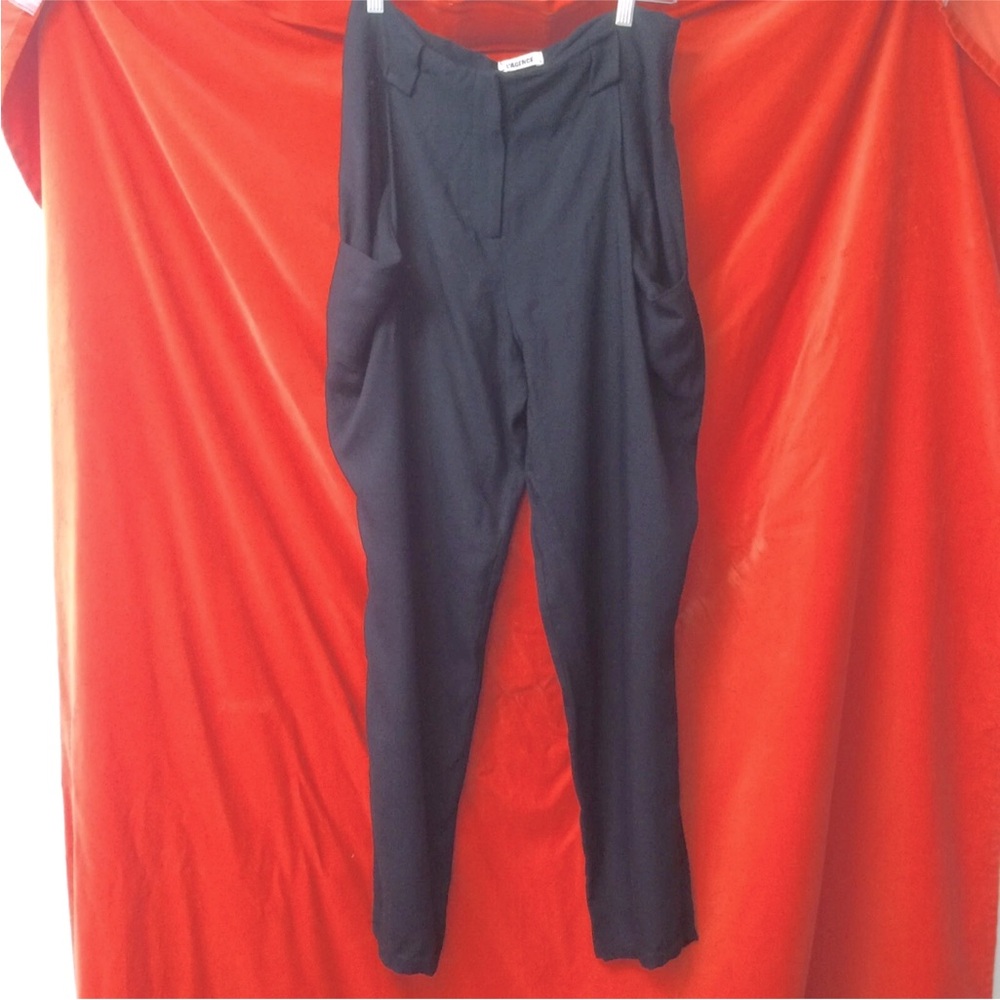 L’agence lightweight tapered leg pants large pocket black size 10